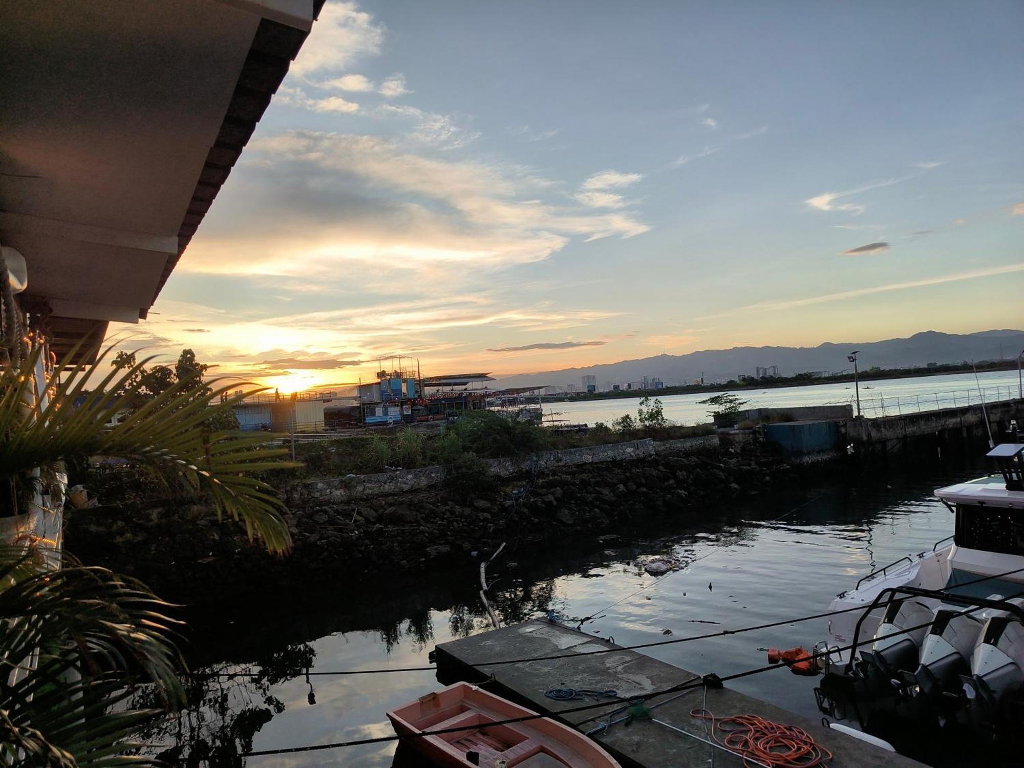 Stay And Fly At Amani Grand Resort Residences Lapu-Lapu City Luaran gambar
